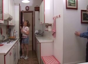 Озабоченный папик трахает свою приёмную дочь